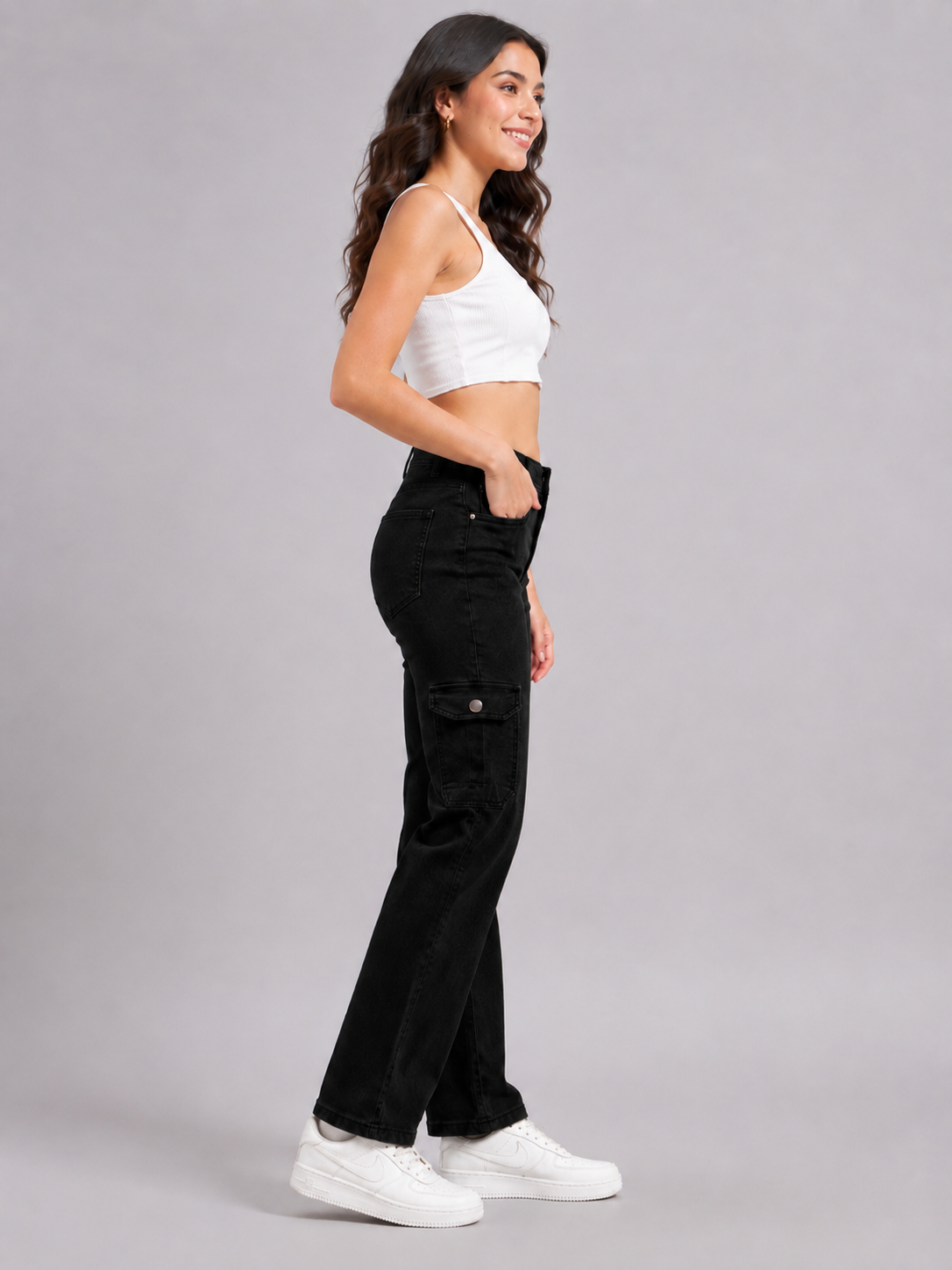 Women Relaxed Fit Mid-Rise Stretchable cargo Jeans