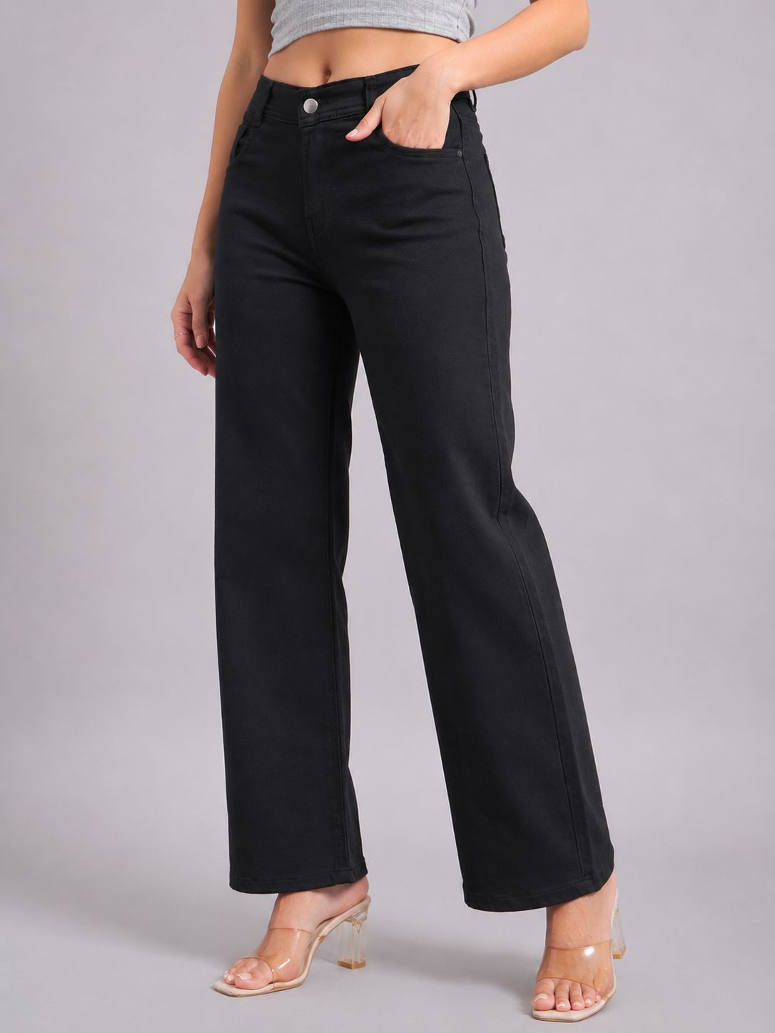 Women Relaxed Fit Mid-Rise Stretchable Jeans