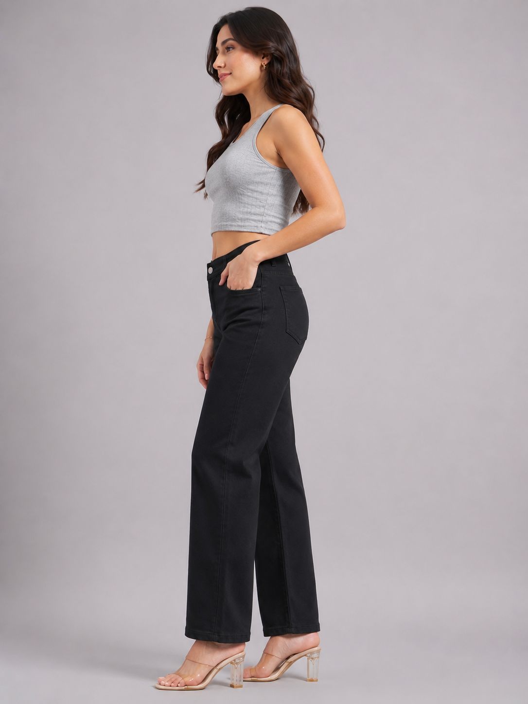 Women Relaxed Fit Mid-Rise Stretchable Jeans