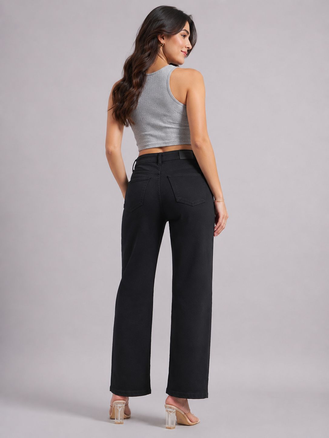 Women Relaxed Fit Mid-Rise Stretchable Jeans